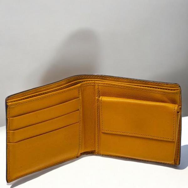 Gucci Dollar Sized Wallet for Men